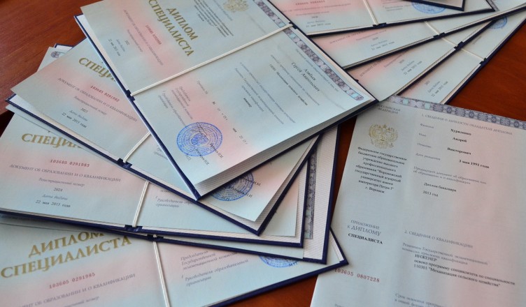 Купить диплом медсестры цены и советы по выбору